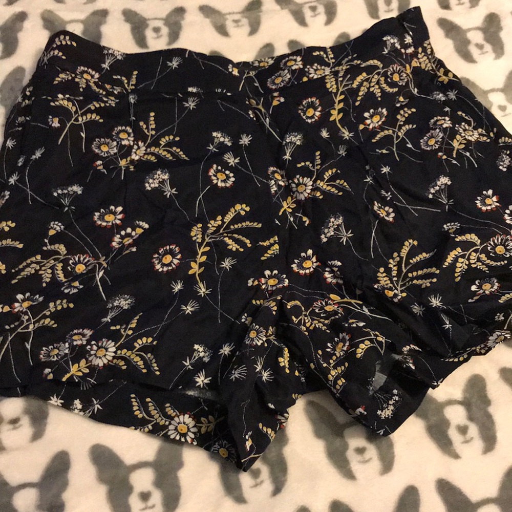 Loft size 4 floral shorts